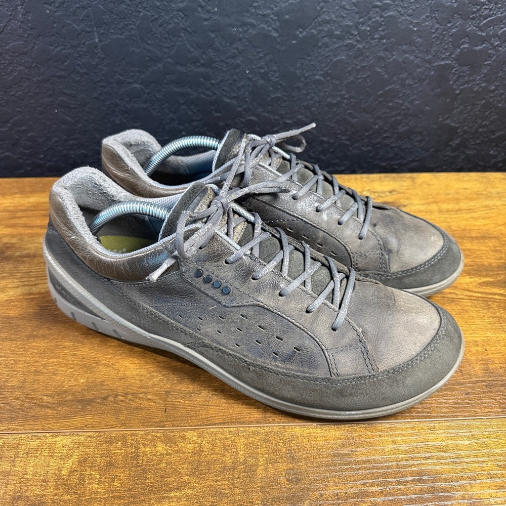 ECCO BIOM Grip II Grey Leather Outdoor Sneakers Mens EU 44 US 10-10.5
